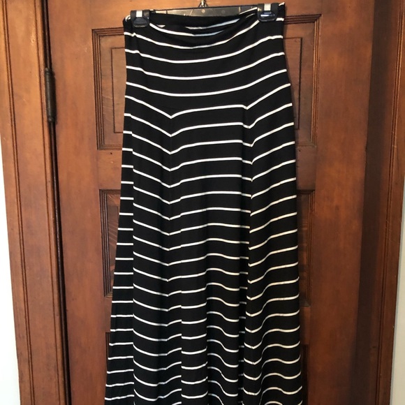 GAP Dresses & Skirts - Gap jersey knit maxi skirt GAP Dresses & Skirts - Gap jersey knit maxi skirt